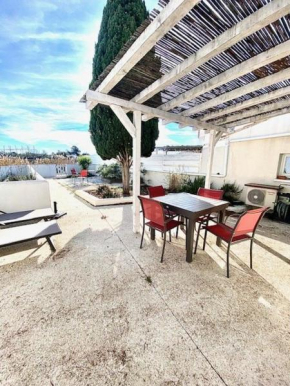 Maison, jardinet, terrasse, parking privée, climatisation